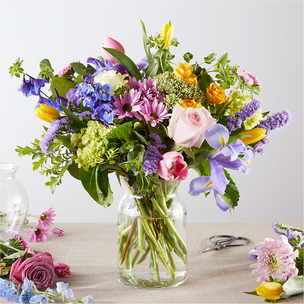 Pastel Tradition - A Florist Original – Homestead Flower Company Inc, Homestead FL