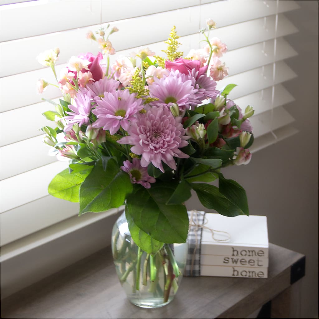 Pastel Tradition - A Florist Original – Homestead Flower Company Inc, Homestead FL