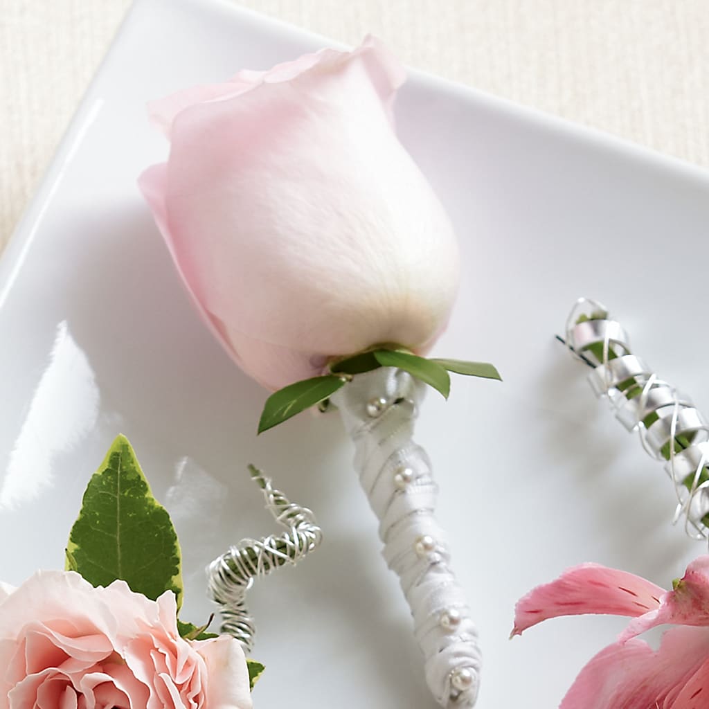 Pink Rose Boutonniere – Homestead Flower Company Inc, Homestead FL