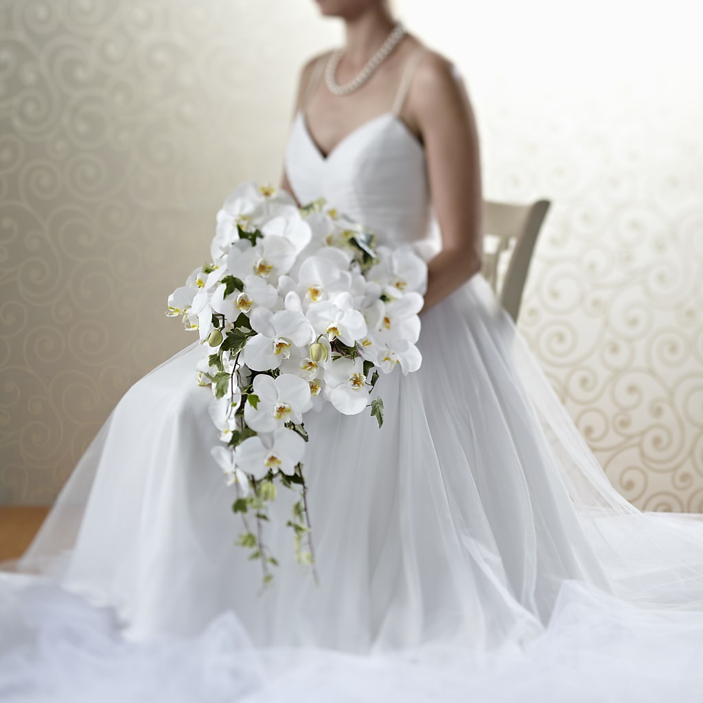Classic White Bouquet – Homestead Flower Company Inc, Homestead FL