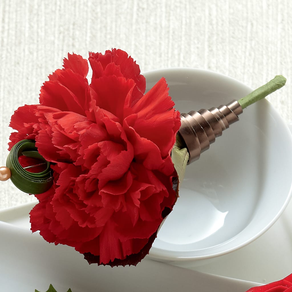 Red Carnation Boutonniere – Homestead Flower Company Inc, Homestead FL