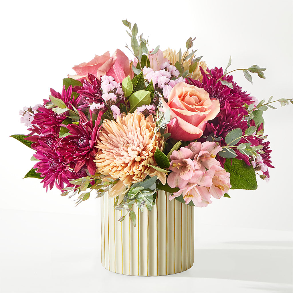 Berry Cobbler Bouquet with Ivory Vase –  Homestead Flower Company Inc, Homestead FL